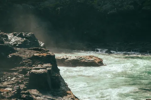 Sea Cave 4K Wallpaper · ocean · 3840×2560