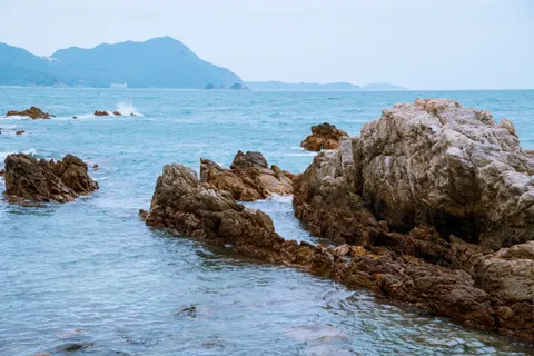 Fond d'écran Côte turquoise 4K · ocean · 3840×2560
