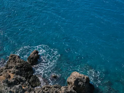 फ़िरोज़ी तट 4K वॉलपेपर · ocean · 3840×2880