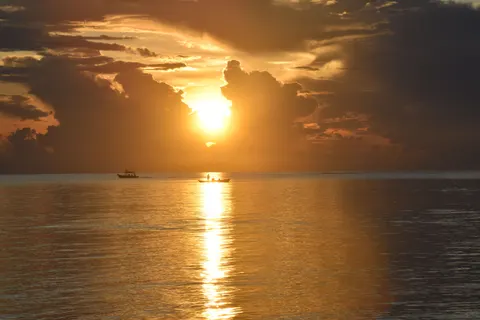 穏やかな海 4K壁紙 · ocean · 3840×2560