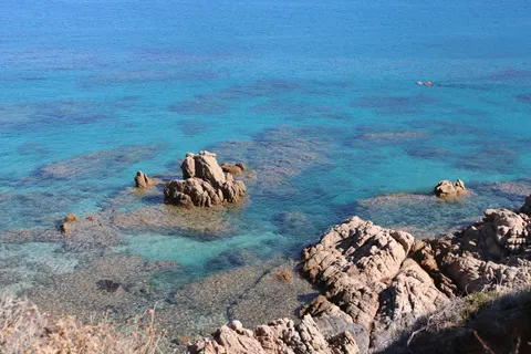خلفية ساحل فيروزي بدقة 4K · ocean · 3840×2560