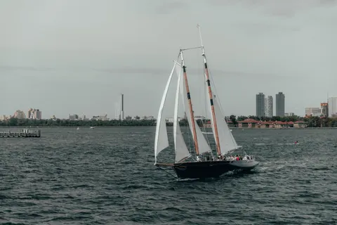 خلفية المدينة بدقة 4K · city · 3840×2560