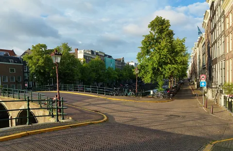 Amsterdam Canals 4K Wallpaper · city · 3840×2486