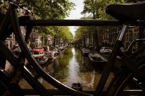 Amsterdam Canals 4K Wallpaper · city · 3840×2560