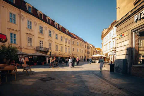 Old Town Street 4K Wallpaper · architecture · 3840×2560