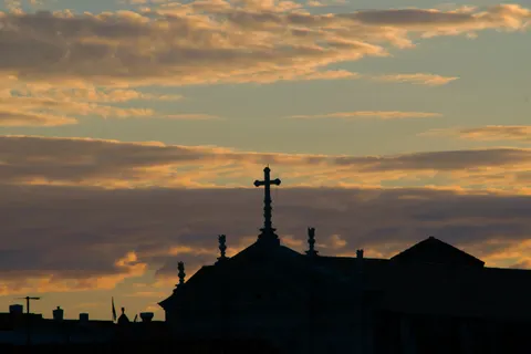 Prague Rooftops 4K Wallpaper · city · 3840×2560