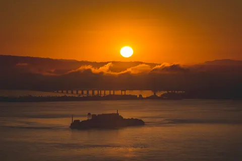 والپیپر شهر با کیفیت 4K · city · 3840×2561