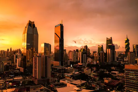 Rooftop View 4K Wallpaper · city · 3840×2560