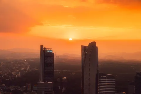 Rooftop View 4K Wallpaper · city · 3840×2560