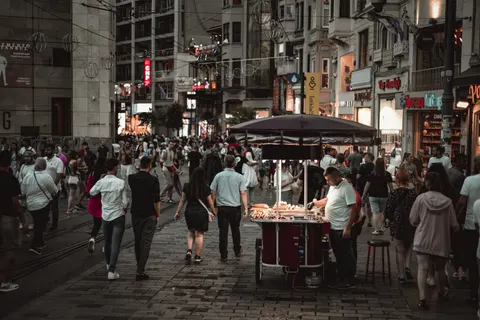 Night Market 4K Wallpaper · city · 3840×2560