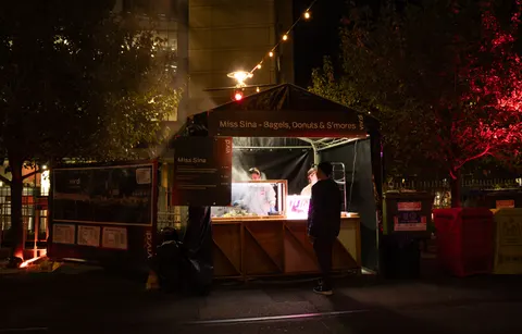 Night Market 4K Wallpaper · city · 3840×2459