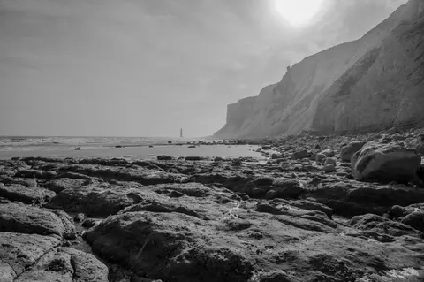 Sfondo Faro sulla scogliera 4K · architecture · 3840×2555