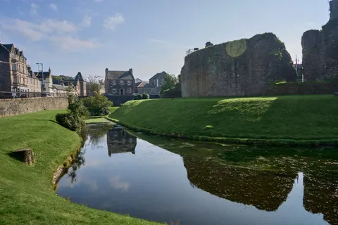 Middeleeuws kasteel 4K-achtergrond · architecture · 3840×2560