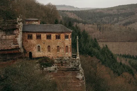Fondo de pantalla Castillo medieval 4K · architecture · 3840×2561