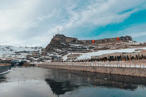 Orta Çağ Kalesi 4K Duvar Kağıdı · architecture · 3840×2561
