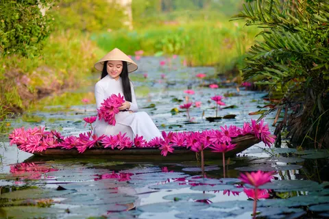 Water Lily 4K Wallpaper · flowers · 3840×2563