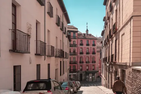 Fond d'écran Rue de la vieille ville 4K · architecture · 3840×2560
