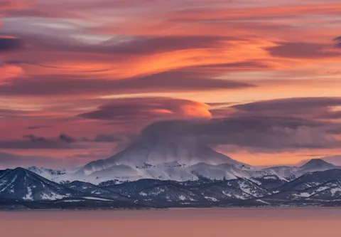 Snowy Volcano 4K Wallpaper · mountains · 3840×2666