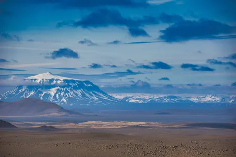 पहाड़ 4K वॉलपेपर · mountains · 3840×2563