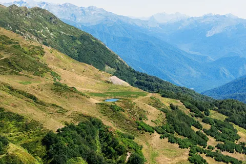 Papel de parede Montanhas 4K · mountains · 3840×2563