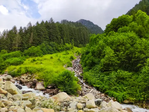 Valley Waterfall 4K Wallpaper · mountains · 3840×2883