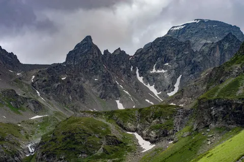 Tapeta Góry 4K · mountains · 3840×2553