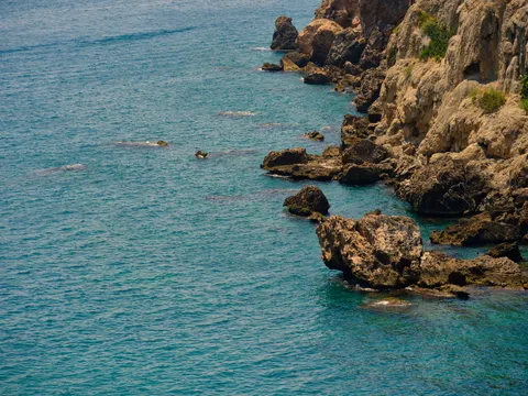 خلفية ساحل فيروزي بدقة 4K · ocean · 3840×2880
