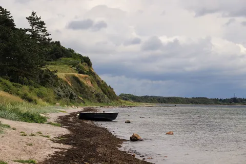 Tapeta Łódź na morzu 4K · ocean · 3840×2560