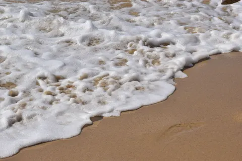 समुद्री झाग 4K वॉलपेपर · ocean · 3840×2560