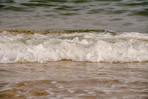 Sea Foam 4K Wallpaper · ocean · 3840×2560