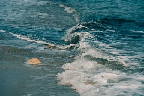 海浪泡沫 4K桌布 · ocean · 3840×2560
