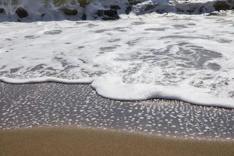 समुद्री झाग 4K वॉलपेपर · ocean · 3840×2561