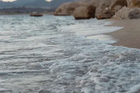 समुद्री झाग 4K वॉलपेपर · ocean · 3840×2560
