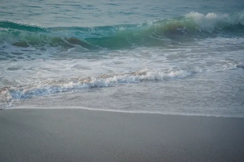 समुद्री झाग 4K वॉलपेपर · ocean · 3840×2553