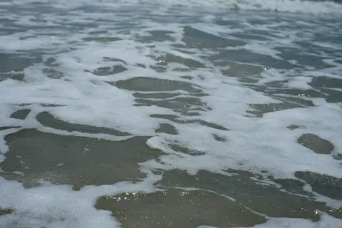 Fondo de pantalla Espuma de Mar 4K · ocean · 3840×2560