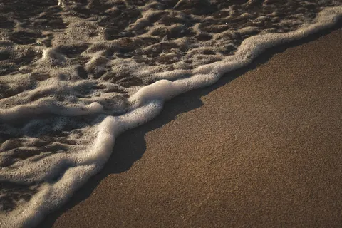समुद्री झाग 4K वॉलपेपर · ocean · 3840×2560