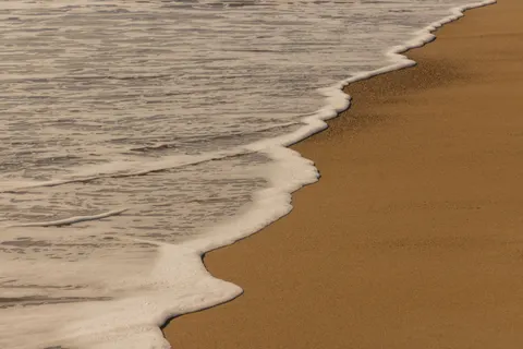 समुद्री झाग 4K वॉलपेपर · ocean · 3840×2561