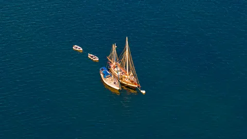والپیپر قایق در دریا با کیفیت 4K · ocean · 3840×2159