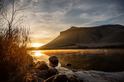 Misty Mountain Lake 4K Wallpaper · nature · 3840×2555