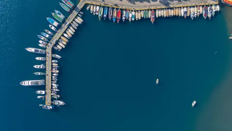 Tapeta Łódź na Morzu 4K · ocean · 3840×2160