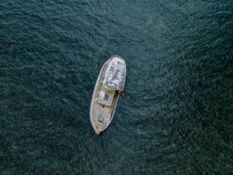 Tapeta Łódź na Morzu 4K · ocean · 3840×2880