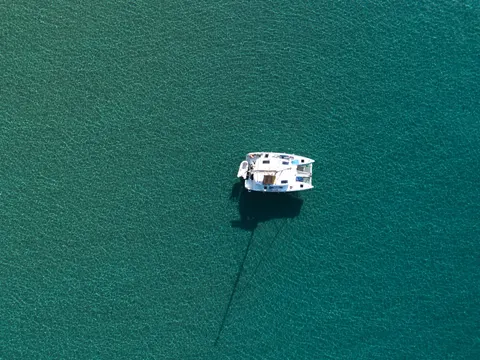 Tapeta Łódź na Morzu 4K · ocean · 3840×2880