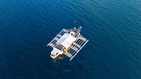 والپیپر قایق در دریا با کیفیت 4K · ocean · 3840×2160