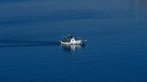 والپیپر قایق در دریا با کیفیت 4K · ocean · 3840×2160