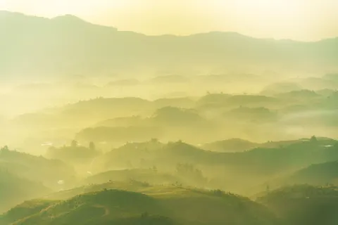 Misty Mountain Lake 4K Wallpaper · nature · 3840×2560